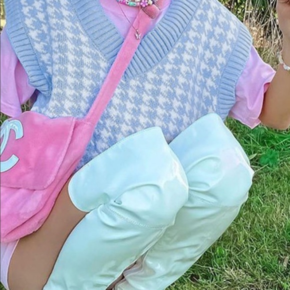 BABY BLUE HOUNDSTOOTH SWEATER VEST - Picture 2 of 3